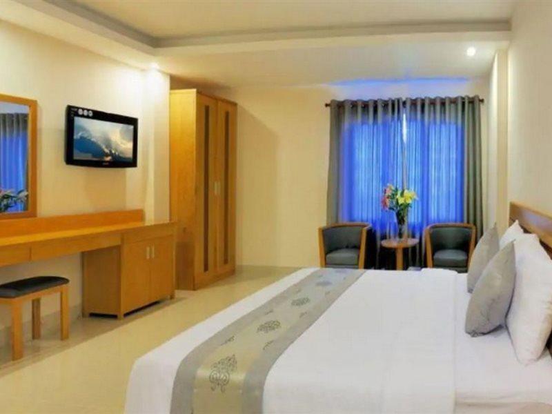 U And Me Hotel Tan Phong ภายนอก รูปภาพ